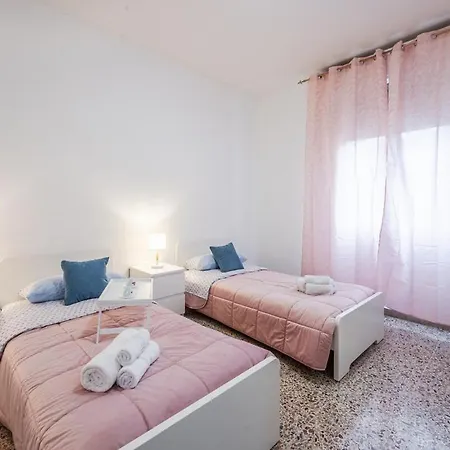 Apartmán Smart Near Policlinico & Center Modena