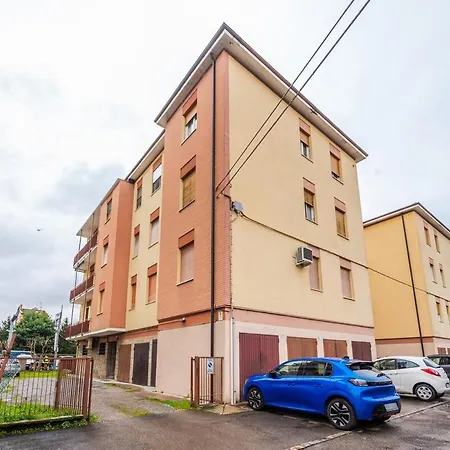 Apartment Smart Near Policlinico & Center Modena