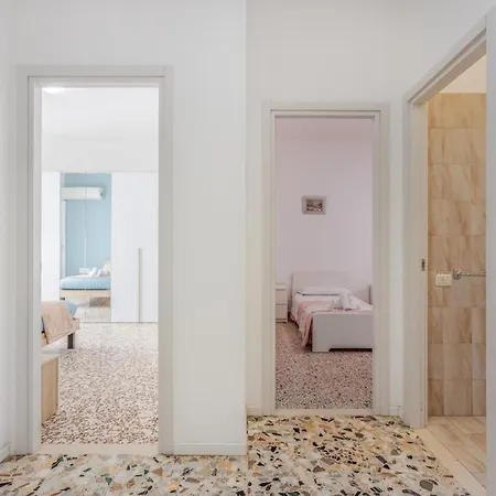 Smart Near Policlinico & Center Apartmán Modena