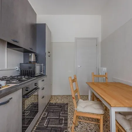 Apartmán Smart Near Policlinico & Center *